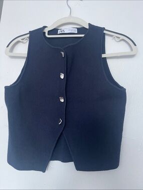 Zara Dark Navy Sleeveless Knit Buttoned Vest